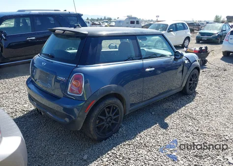 2009 Mini Cooper S from USA, damaged, VIN WMWMF73569TW86957
